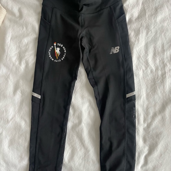 NYC marathon special capri leggings - Picture 2 of 3